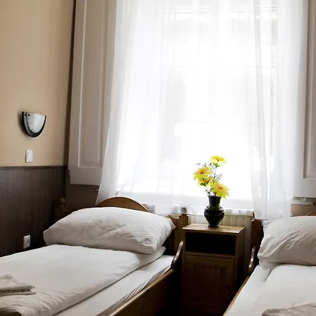 Corvin Point And Gasthuis 3*