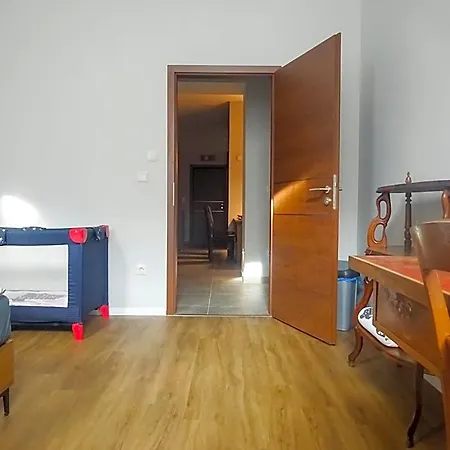 בית הארחה Corvin Point And 3*
