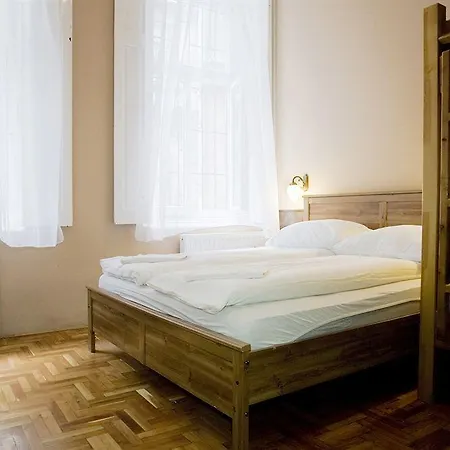 Corvin Point And 3* Budapešť