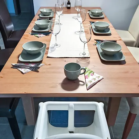 Corvin Point And بيت ضيافة 3*