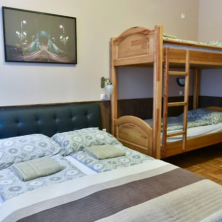 Corvin Point And Budapešť