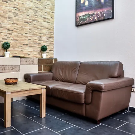 بيت ضيافة Corvin Point And بودابست