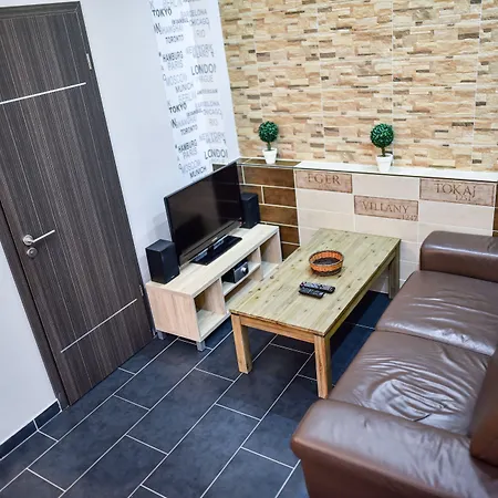 بيت ضيافة Corvin Point And 3*