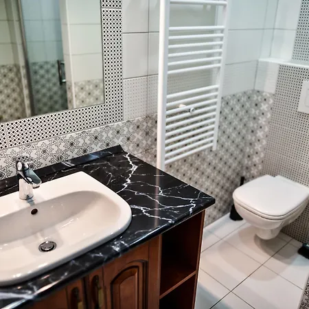 بيت ضيافة Corvin Point And 3*