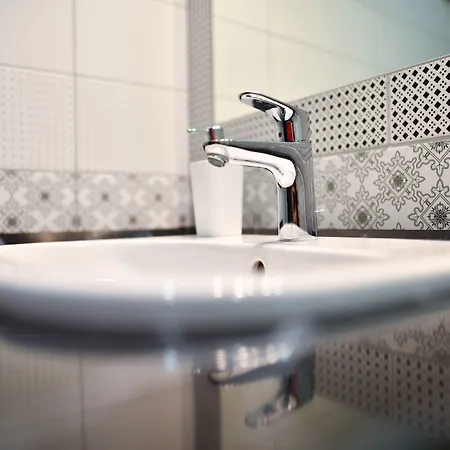 بيت ضيافة Corvin Point And 3*