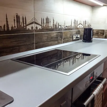 Corvin Point And بيت ضيافة 3*