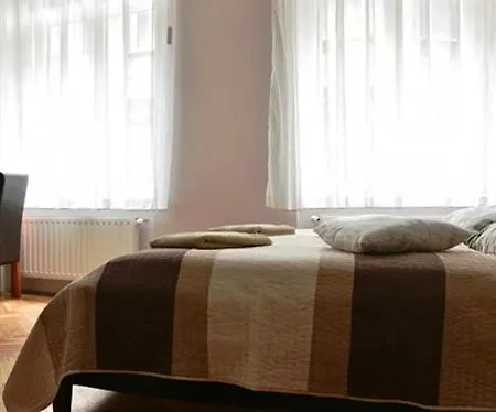 بيت ضيافة Corvin Point And 3*