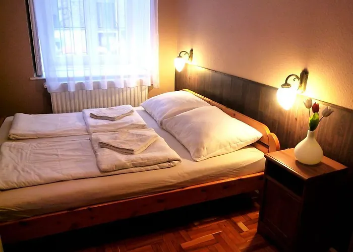 Gæstehus Corvin Point And