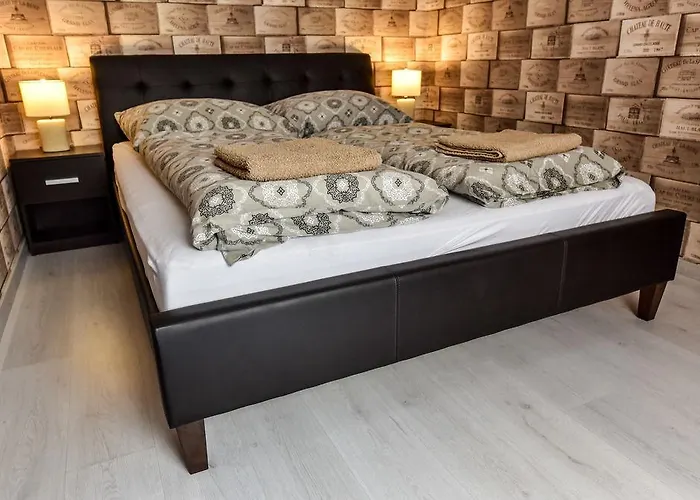 Corvin Point And Gæstehus