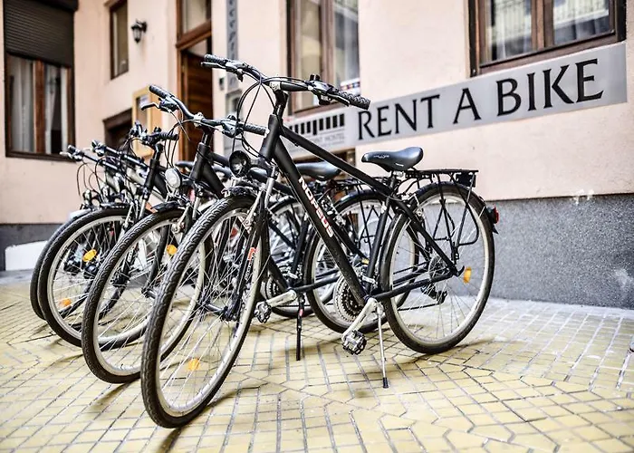 Corvin Point And Gæstehus 3*